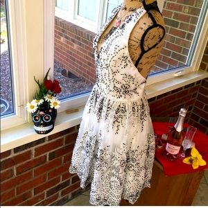 🎉🎉🎉HOST PICK🎉🎉🎉Alice + Olivia dress